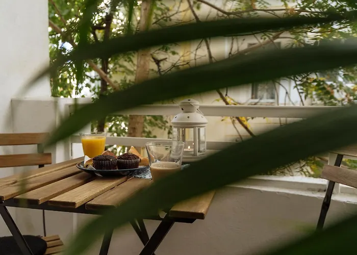 Spacious & Quiet - City Center - 2Br Apartment