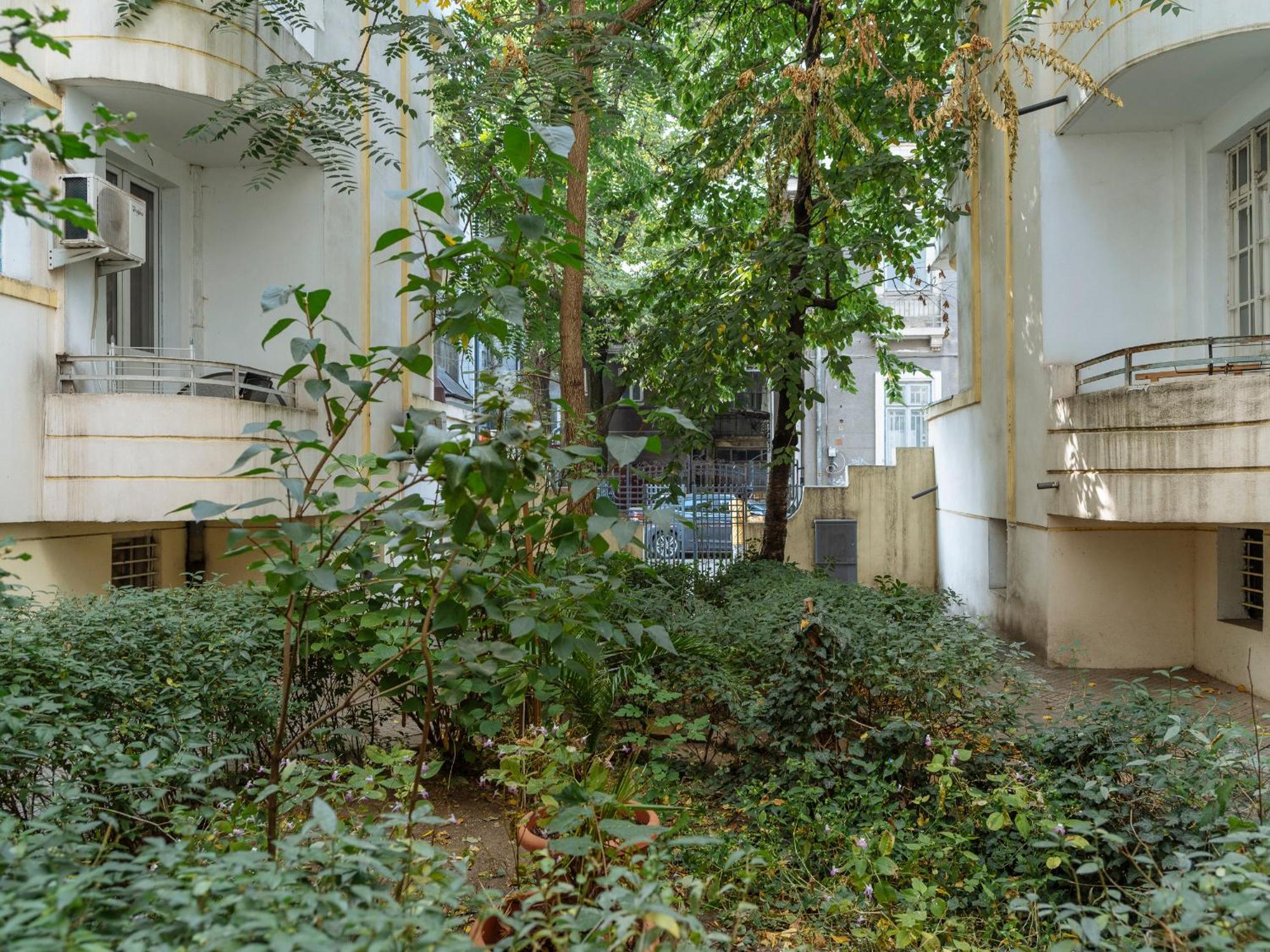 公寓 Spacious & Quiet - Center - 2br