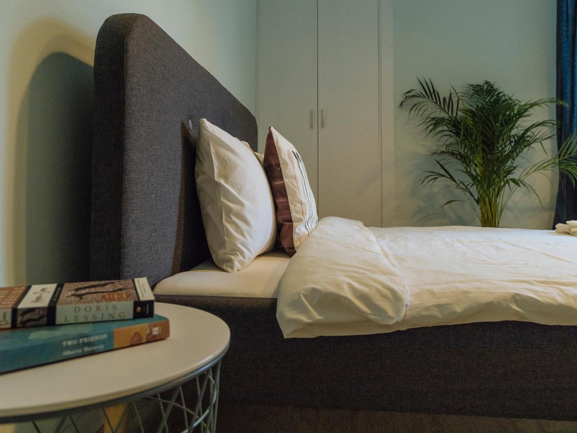 公寓 Spacious & Quiet - Center - 2br *