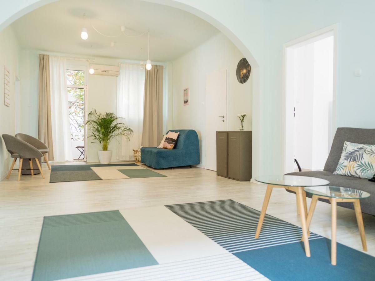 Spacious & Quiet - Center - 2br 布加勒斯特